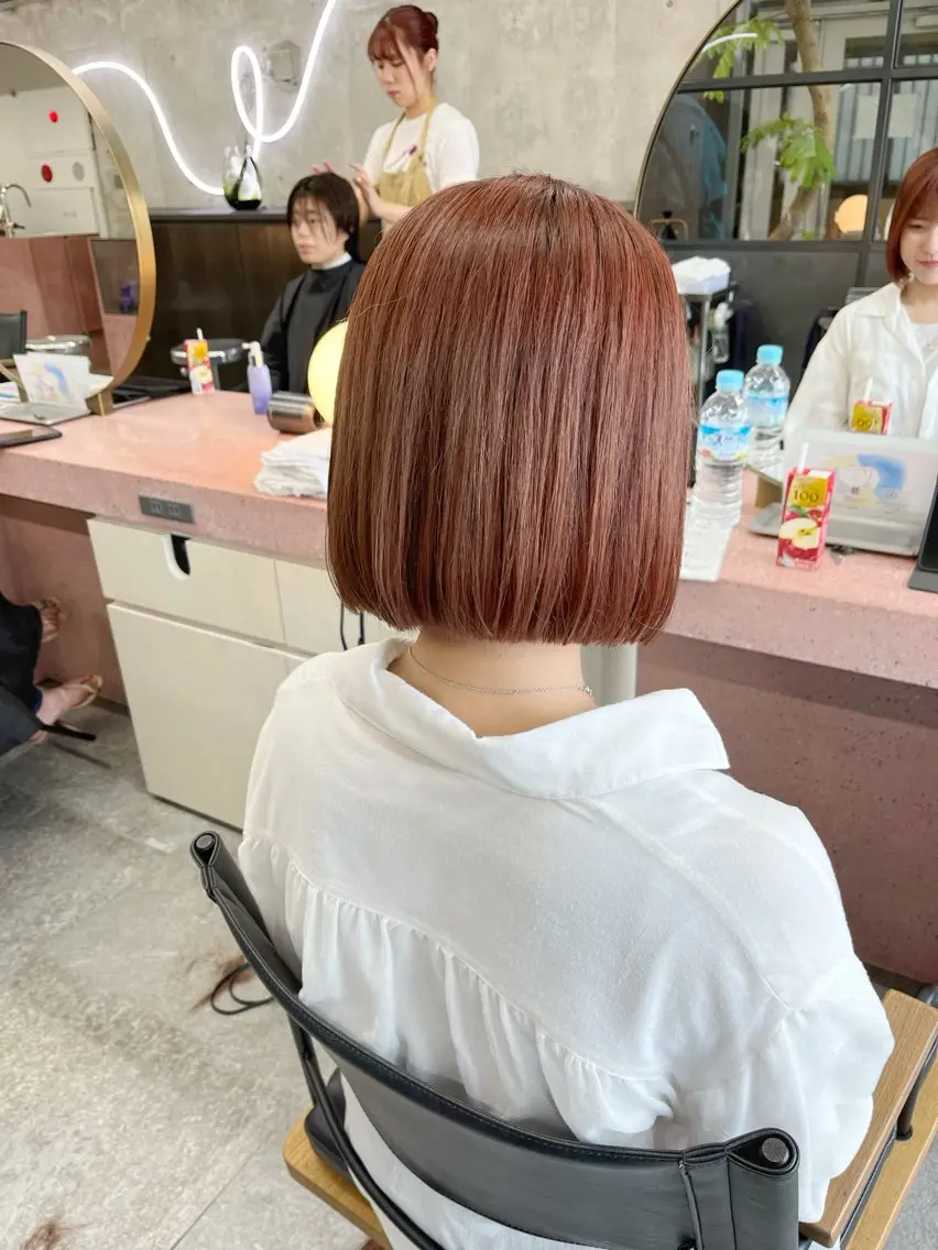 ミディアム カラー ベージュカラー ブリーチ ケアブリーチ オレンジ オレンジベージュ 小木曽智美 /ボブ/ショートのヘアスタイル