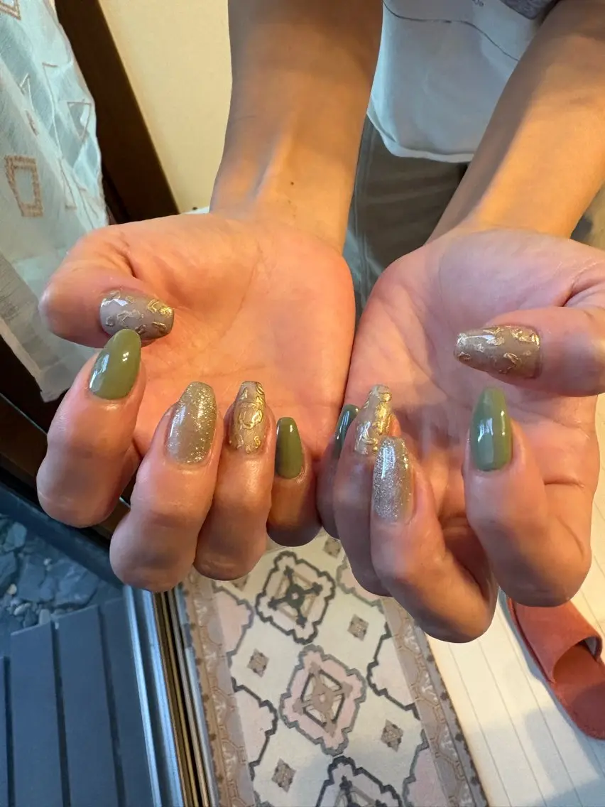 ネイル ハンドネイル Slow.Nail Tomomiのネイルデザイン