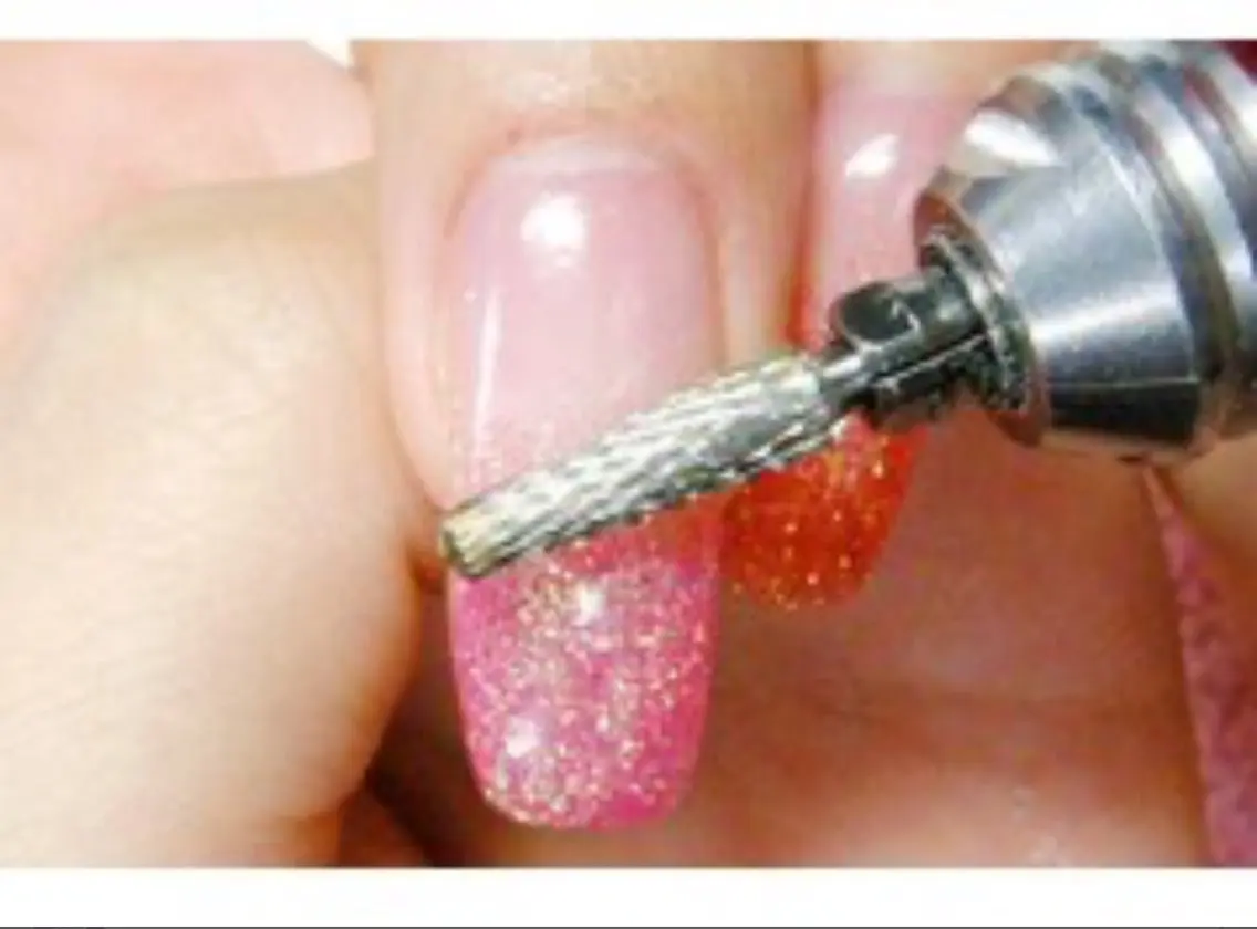 【自爪戻し】ジェルオフ＋甘皮ウォーターケア💅の写真
