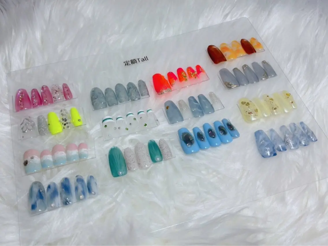 ネイル ハンドネイル elu .rhのネイルデザイン