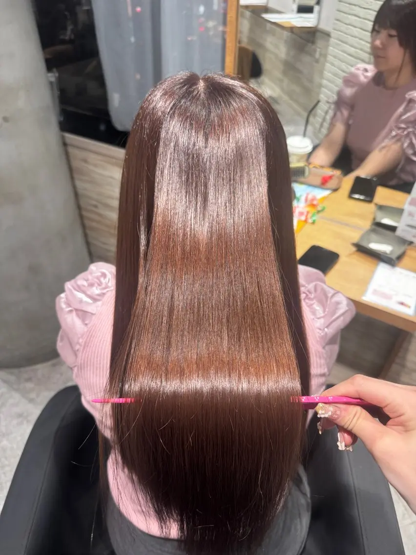 ロング カット ヘアカラー トリートメント LUPIbyLee Sakuraのヘアスタイル