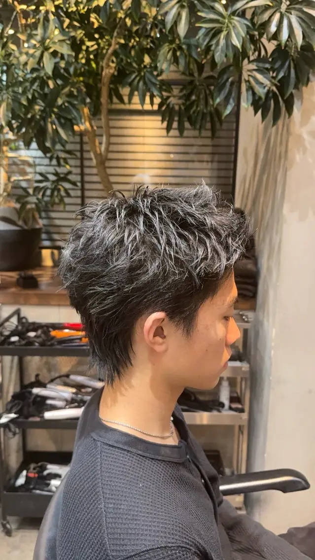 ショート メンズ フェードカット 学生（メンズ向け） メンズショート スパイキーショート 学生 メンズ特化/パーマ/ フェード/渋谷/千尋のヘアスタイル