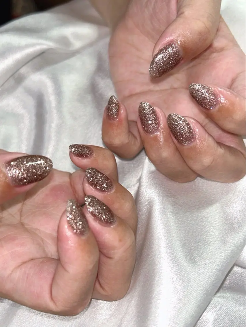 ネイル オーロラネイル ブラウン フラッシュネイル フットネイル フレンチネイル ハンドネイル kiki nail &brow二子玉川のネイルデザイン