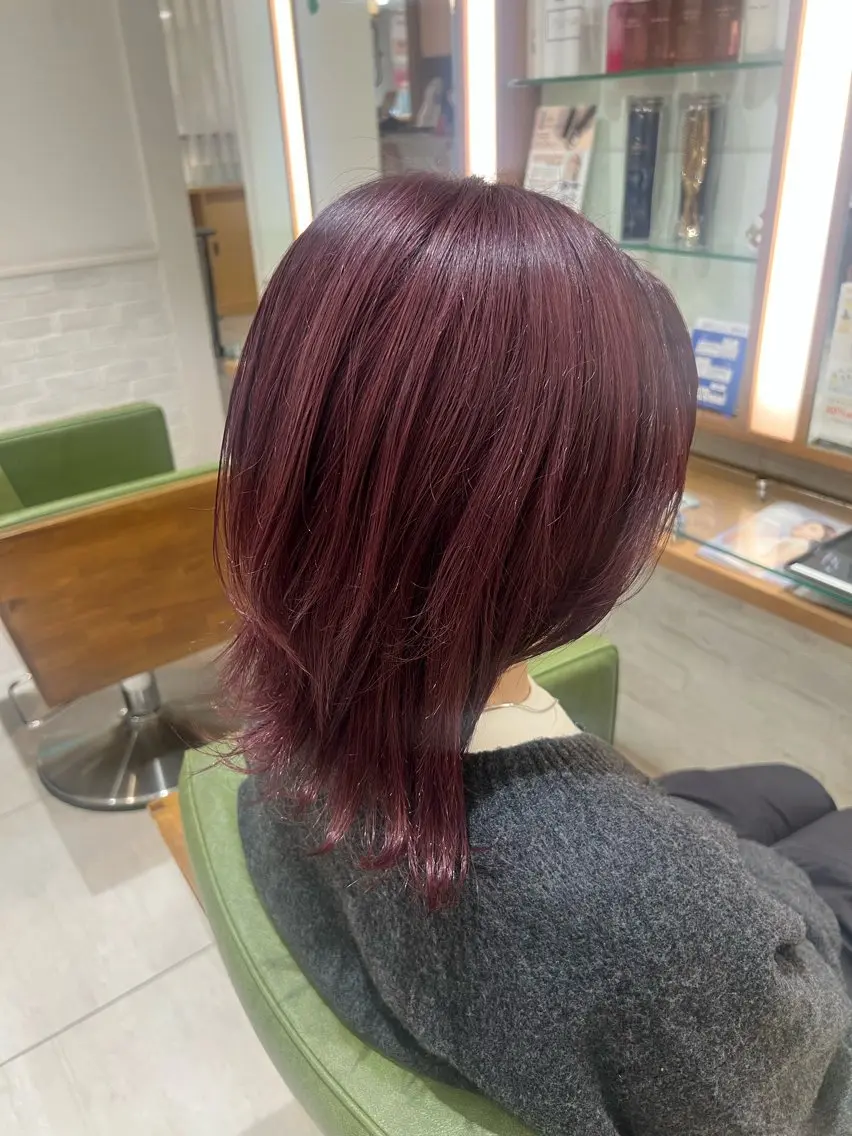 カラー ブリーチ ピンクカラー ヘアカラー 山口 愛紗花のヘアスタイル