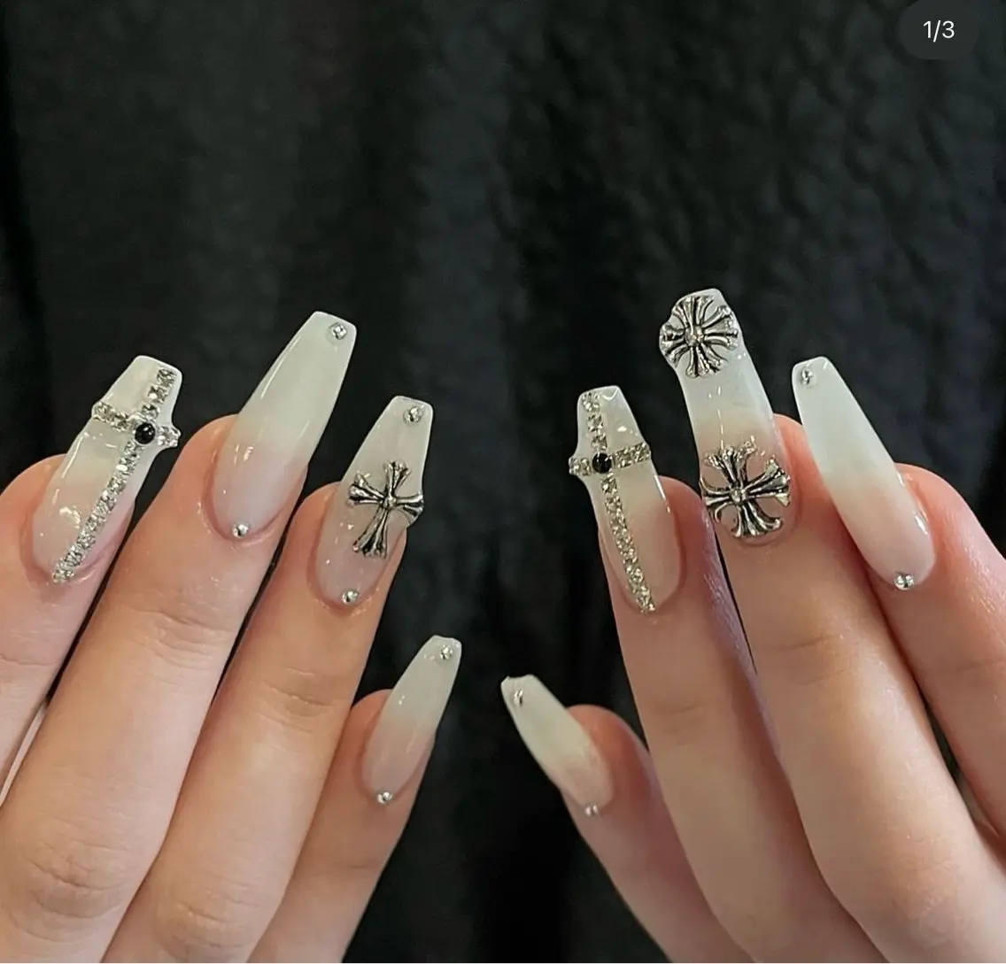 ネイル ハンドネイル Luna Nailsのネイルデザイン