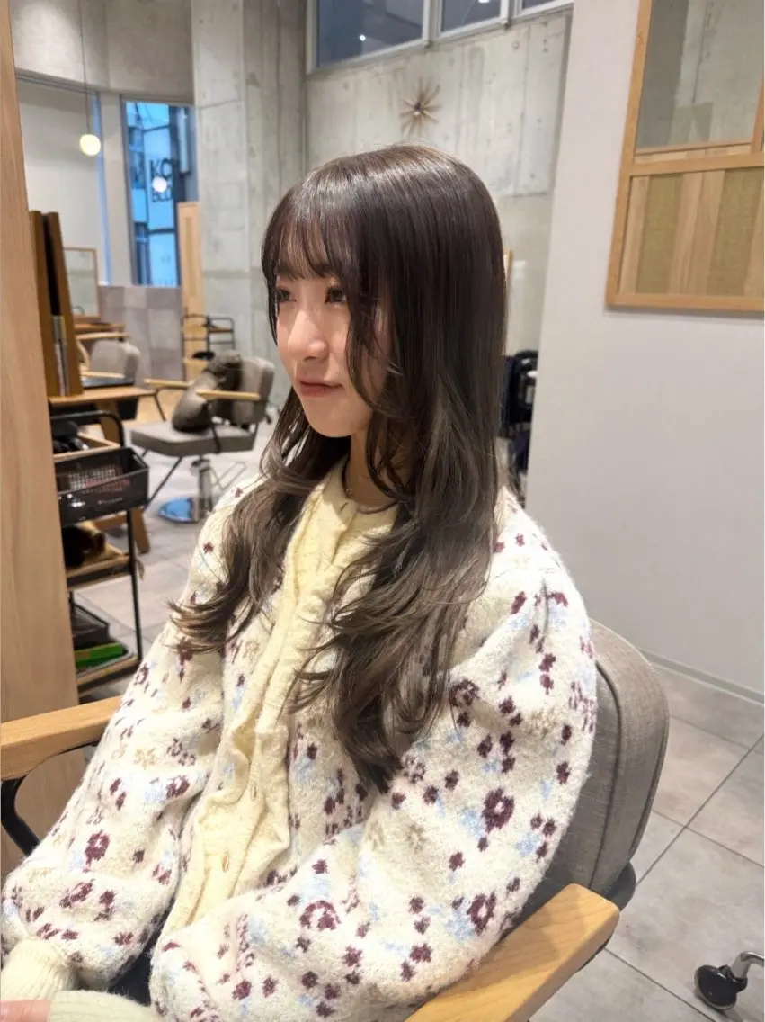 ロング カラー ヘアアレンジ mina 🐈‍⬛ ラフな似合わせヘアのヘアスタイル