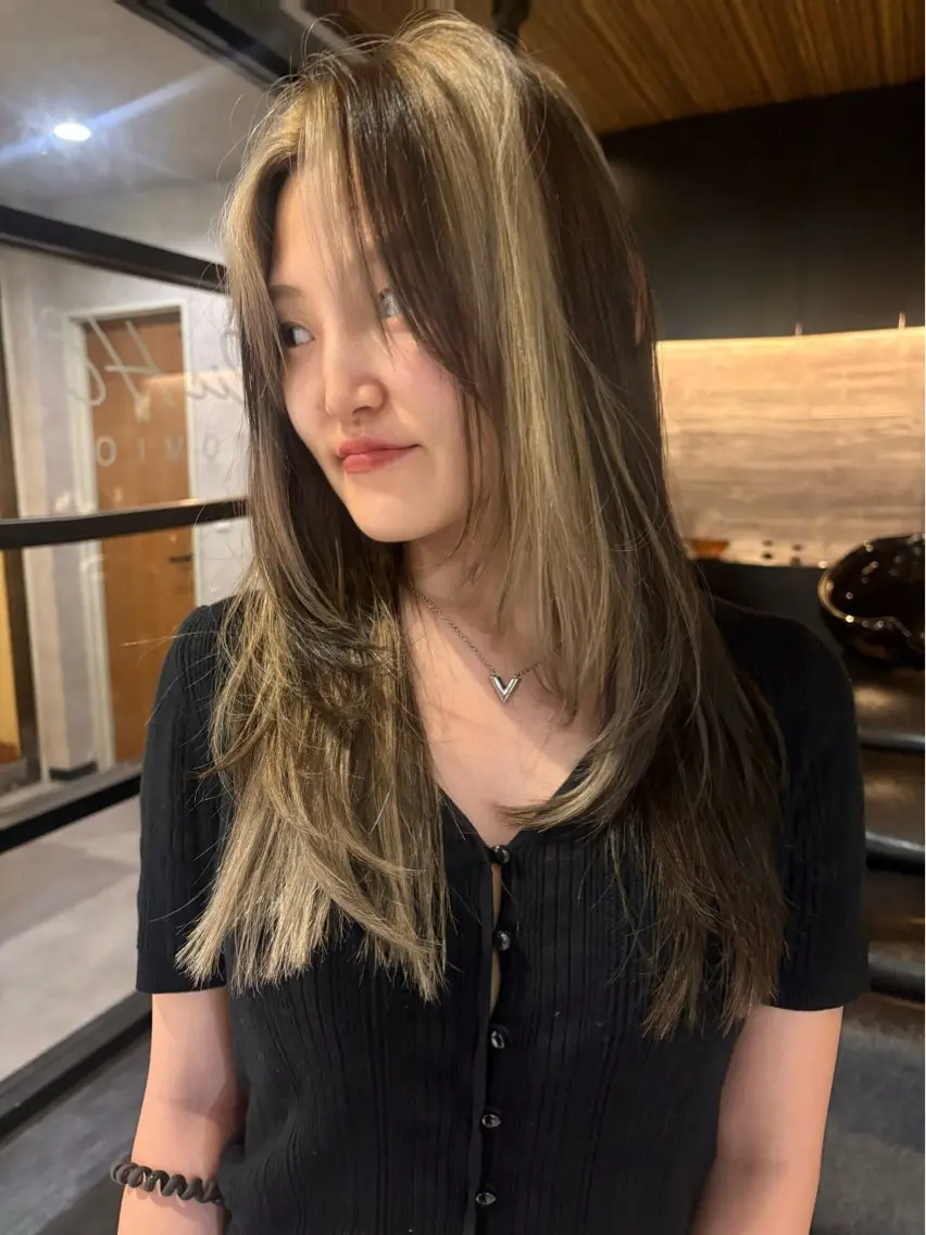 セミロング カット ヘアカラー レイヤーカット/髪質 改善/ダブルカラーのヘアスタイル