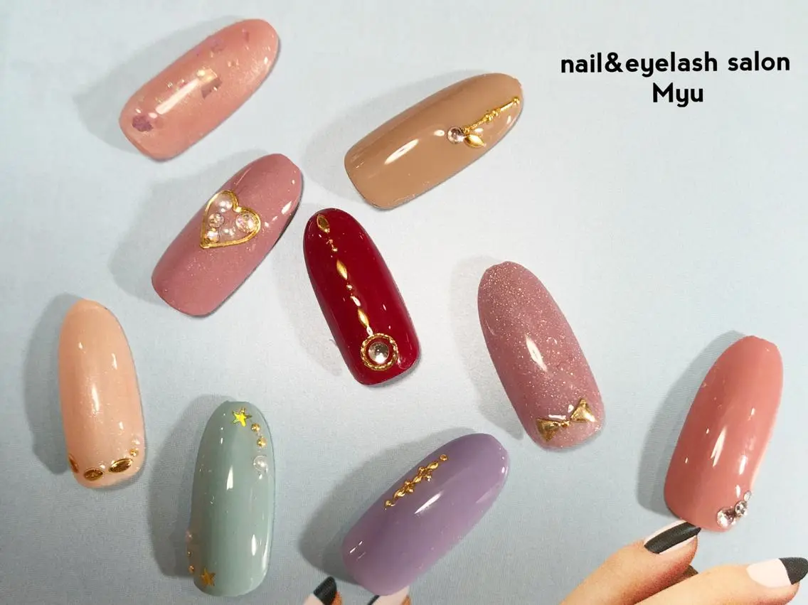 ネイル Myu博多店 かえでのネイルデザイン