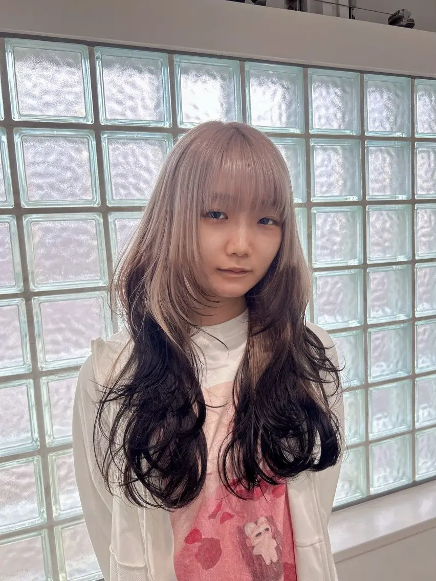 ロング カラー ヘアカラー トリートメント ヘッドスパ ヘアセット YUKA🤍ベージュ /ミルクティーのヘアスタイル