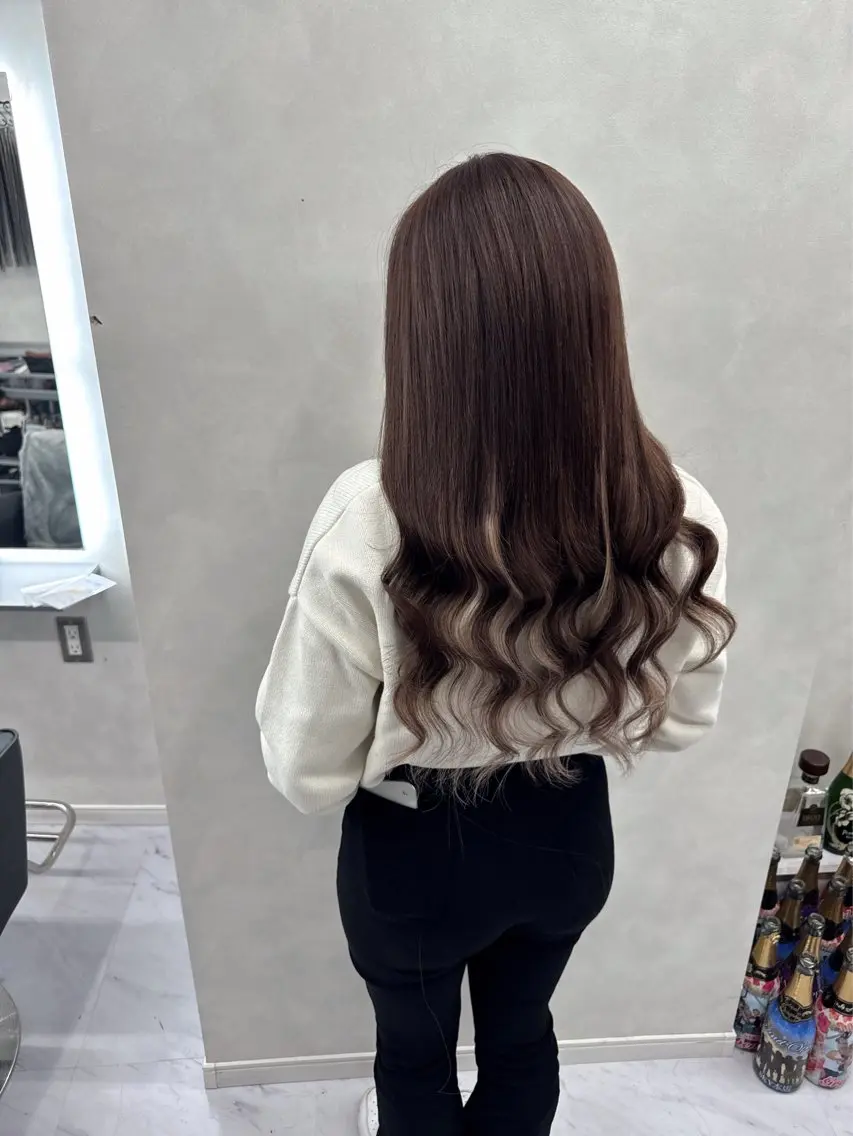 セミロング カラー ヘアアレンジ 🔥ハイトーンカラー ギャルNAOKI🔥のヘアスタイル