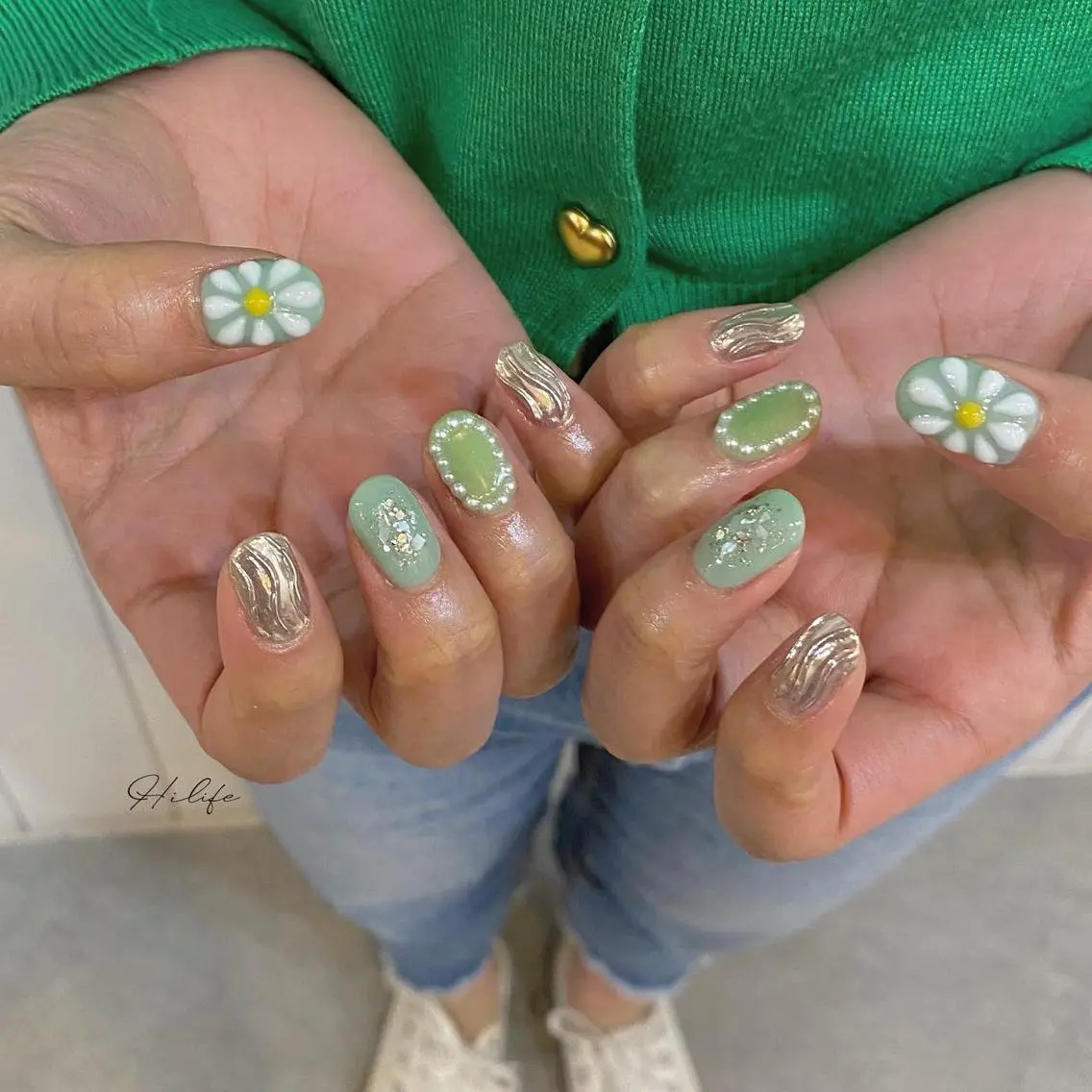ネイル グリーン ネイルチップ ハンドネイル Nail Adore.のネイルデザイン