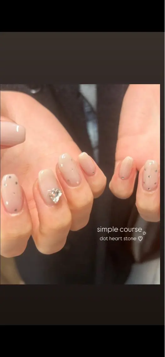 ネイル ハンドネイル EmaNail🎀 Haaruのネイルデザイン