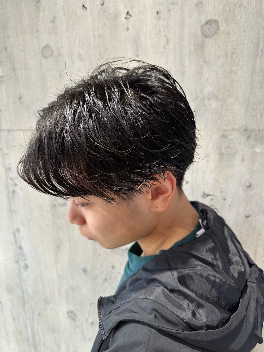 パーマ メンズ センターパート メンズパーマ 縮毛矯正 ニュアンスパーマ カット パーマ メンズ/透明感カラー /前橋/渋川竜希のヘアスタイル
