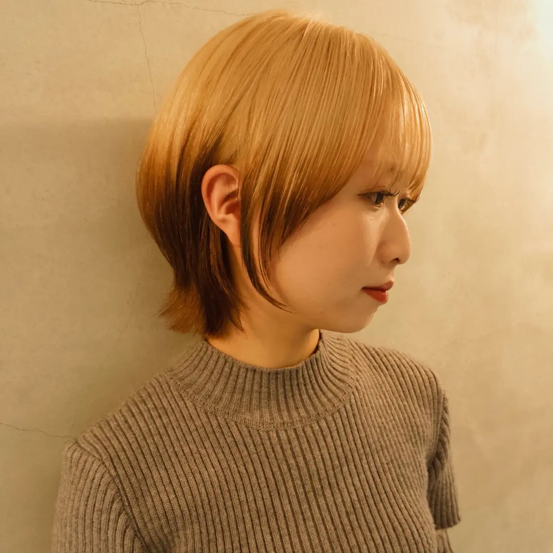 【人気No.1🎖️】顔まわりカット✂︎+プレミアムケアブリーチ⚡️+艶カラー👩🦰+4stepTR✨の写真