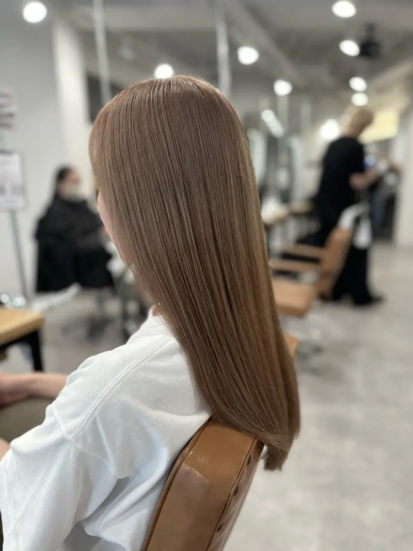 ロング カラー アッシュ ベージュカラー ヘアカラー トリートメント 特殊カラー特化 ✂️SHIAN フジのヘアスタイル