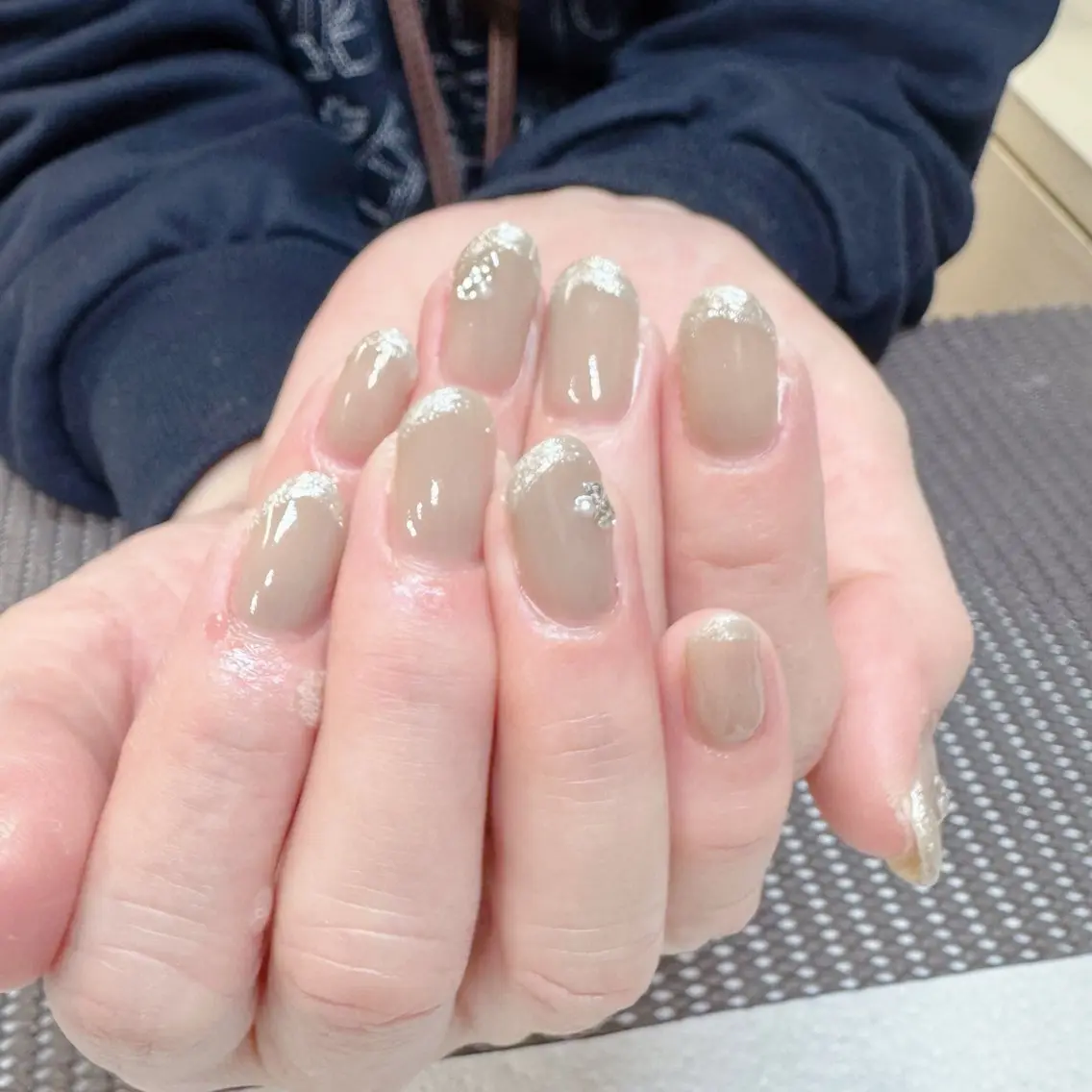 ネイル フレンチネイル キラキラネイル オフィスネイル maruyasu. yのネイルデザイン