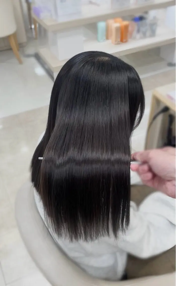 ロング シャドウパーマ／骨格 矯正カット　トモキのヘアスタイル