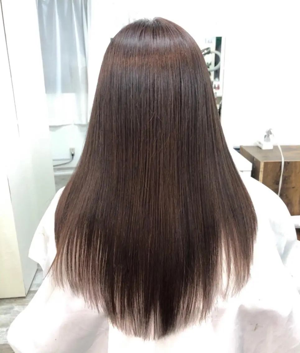 広がりやすい方へ…うるつや✨コスメ矯正 ／ヒアルロン酸の2倍⁈の保湿成分配合/前髪カット付きの写真