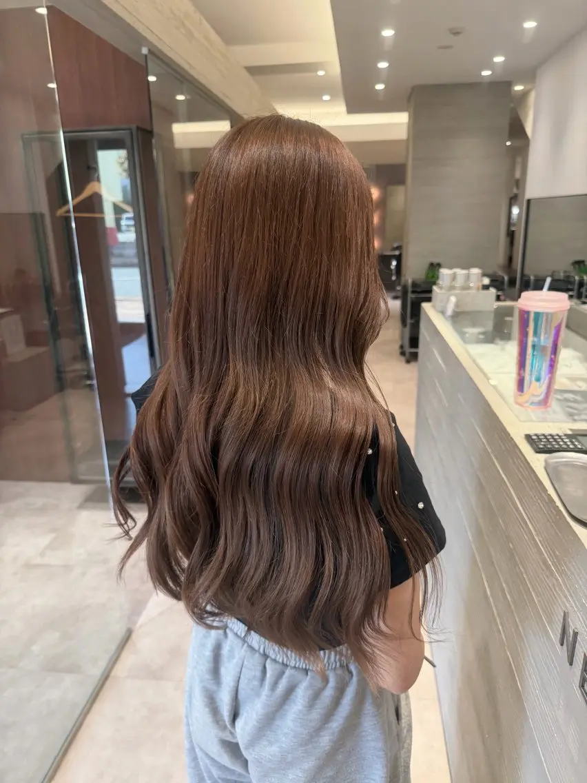 ロング カット ヘアカラー トリートメント 🤍tomoka 🤍のヘアスタイル