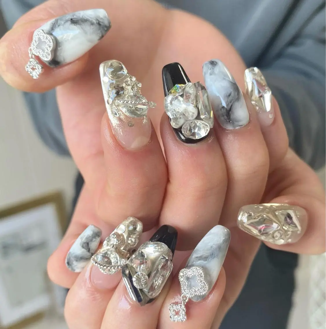 ネイル ハンドネイル Blomeel Nailのネイルデザイン