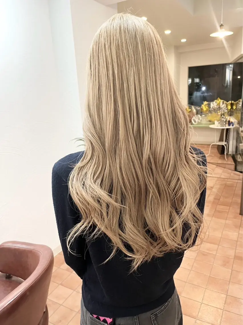 ロング カラー 🩷当日予約も大歓迎 🩷のヘアスタイル