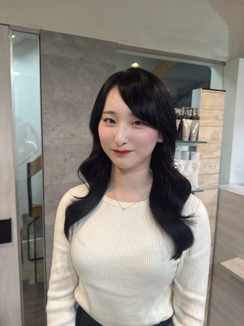 ロング Rena/韓国 /ワンホンヘアのヘアスタイル