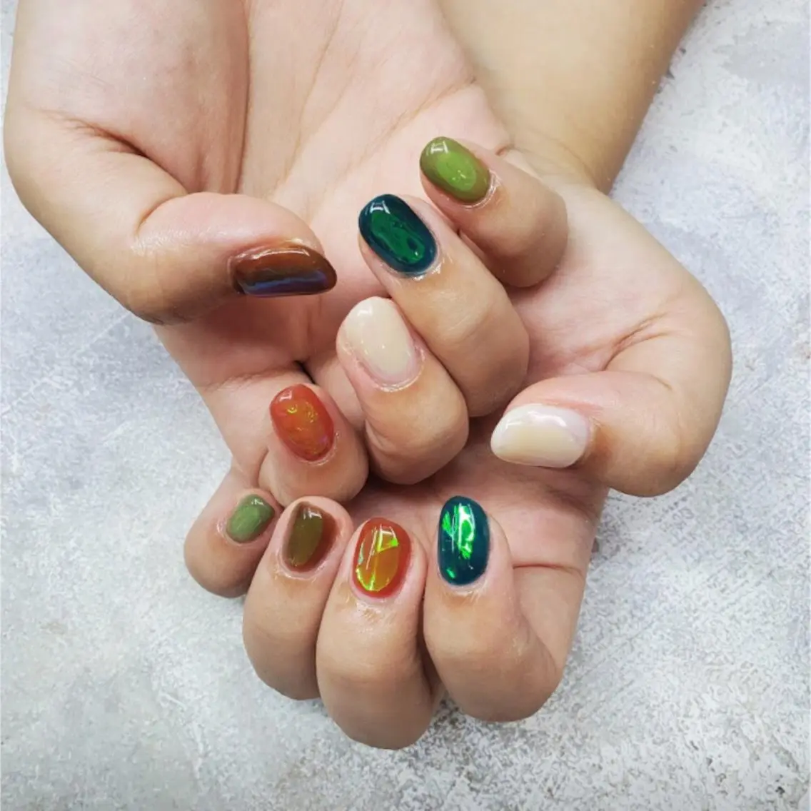 ネイル nailstudio eviz新宿店のネイルデザイン