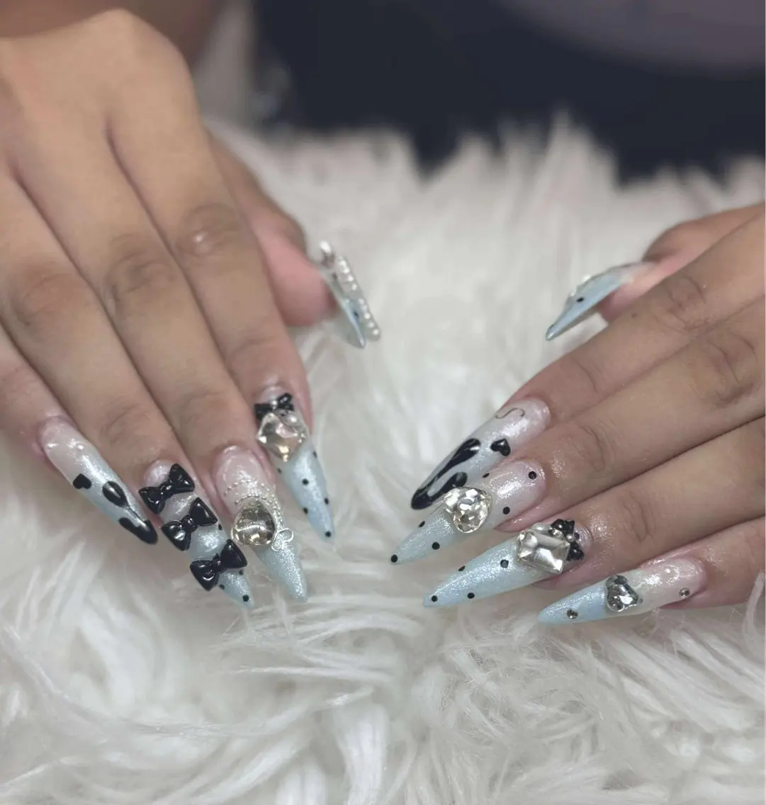 ネイル ハンドネイル ハンドケア Anh Nail 歌舞伎町のネイルデザイン