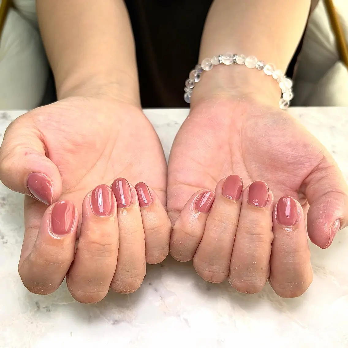 ネイル オフィスネイル ピンク 酒向 宇蘭のネイルデザイン