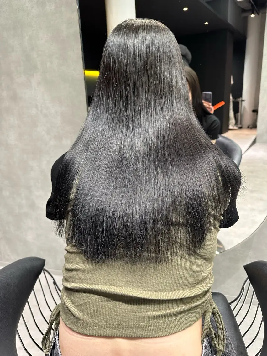 似合わせカット+高濃度ケア縮毛矯正の写真