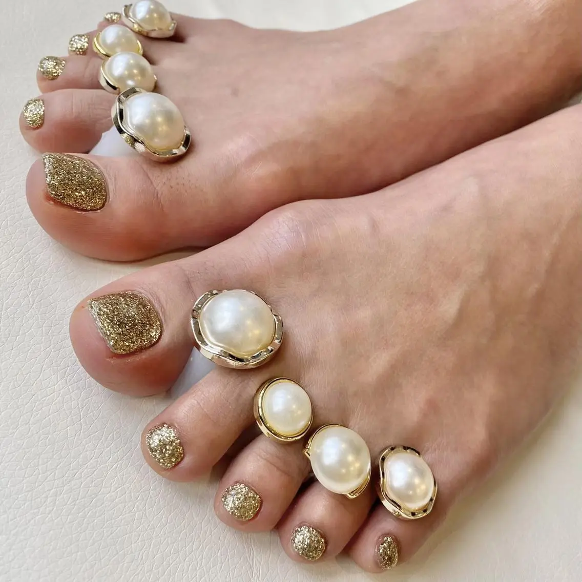【Mari担当】フット👣【ワンカラー/ラメグラ】オフあり📴の写真