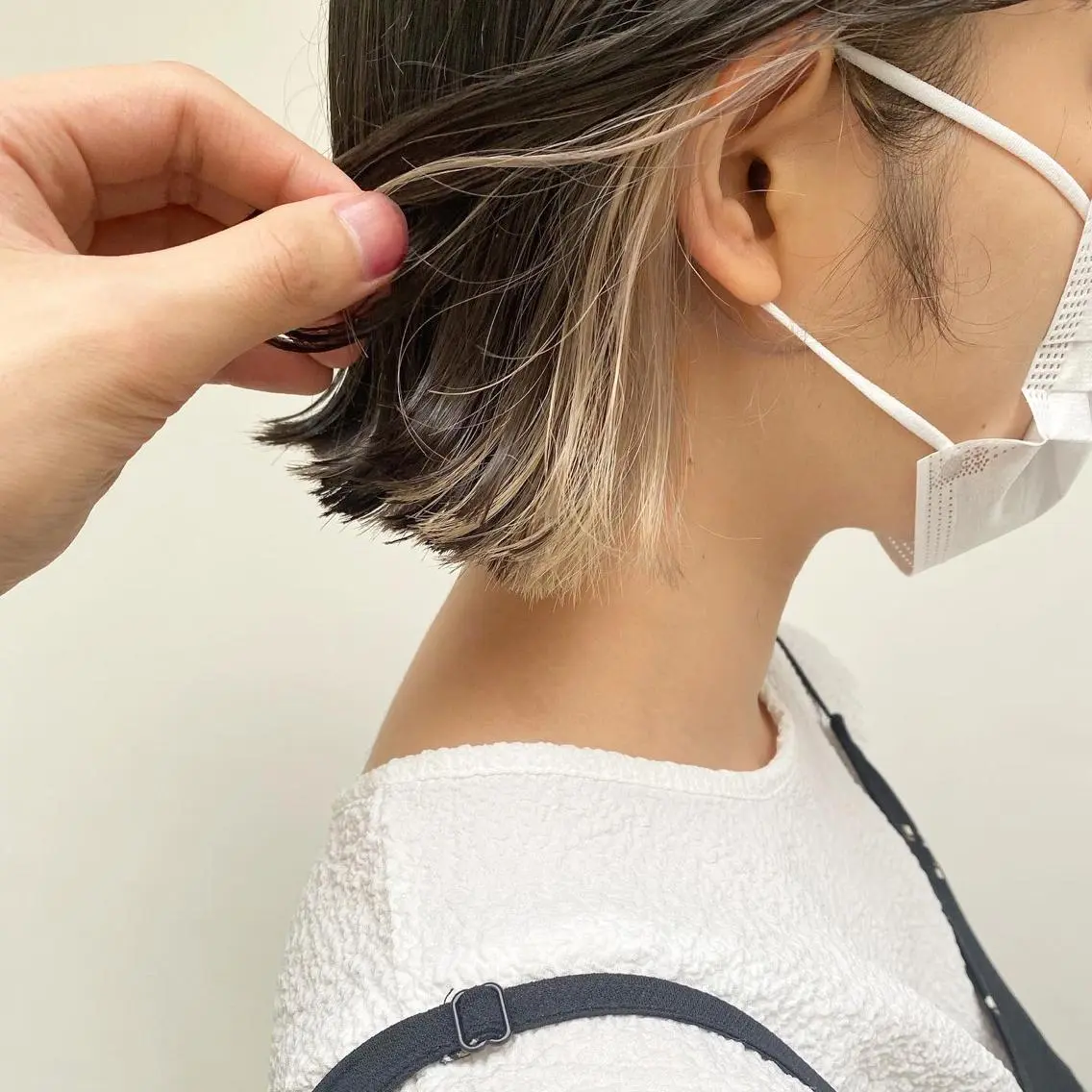 ショート カラー ベージュカラー ホワイトベージュ tonari 梅田、中崎町のヘアスタイル