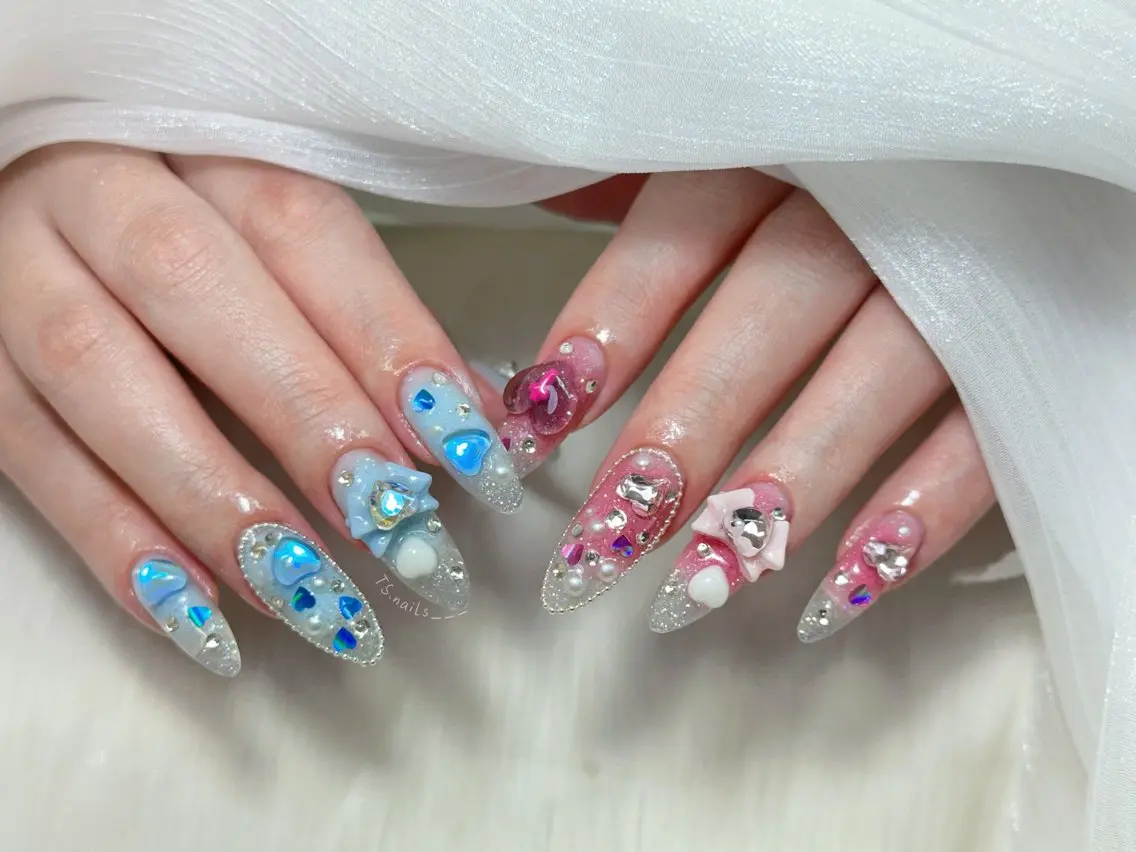 ネイル キラキラネイル マグネットネイル 持ち込み シンプルネイル ハンドネイル フットネイル ハンドケア TS. nails___のネイルデザイン
