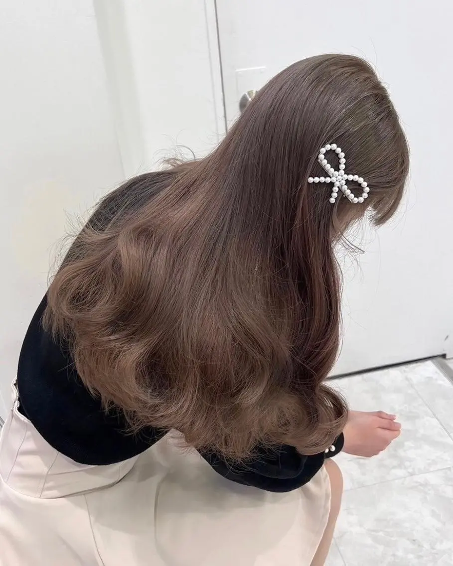 【🩵ワンカラーでは出せない色味に🩵】似合わせカット+ブリーチありダブルカラー+オリジナルトリートメント🍒の写真