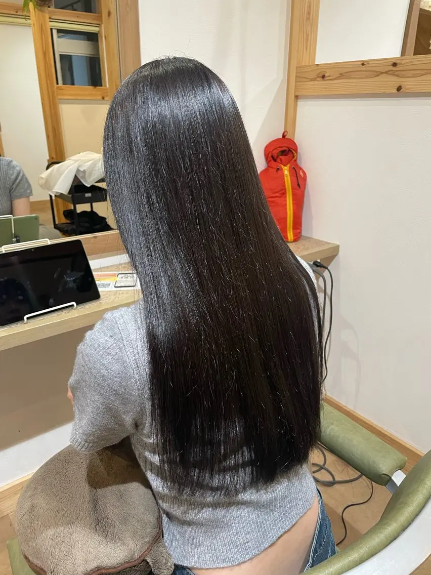 ロング トリートメント 山口 里莉のヘアスタイル