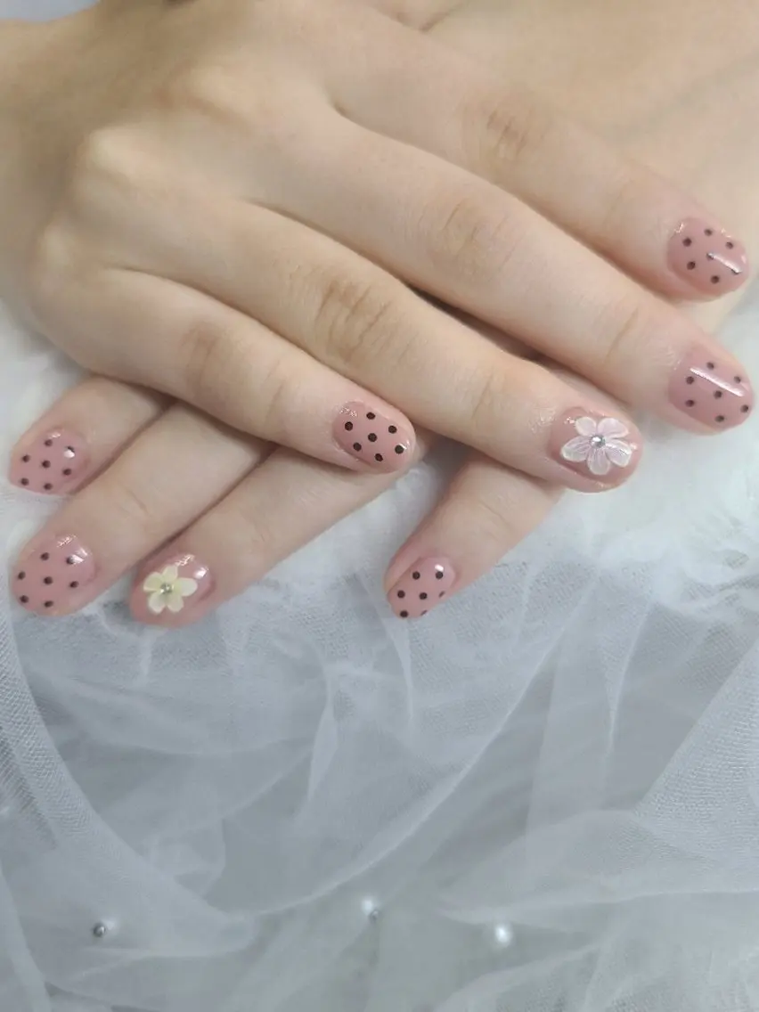 ネイル Nailsalon Bella Lunaのネイルデザイン