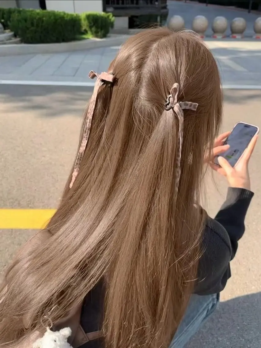 カラー ⭐️プルエクステ/ カットモデルKAHOのヘアスタイル
