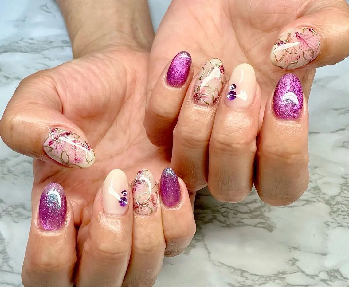 ネイル オーロラネイル マグネットネイル ニュアンスネイル ワンカラーネイル 夏ネイル Mai’s nailのネイルデザイン