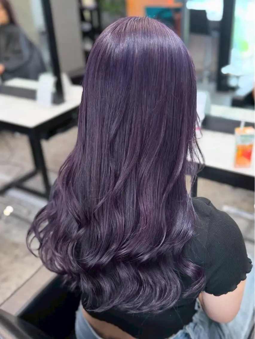 セミロング ヘアカラー ケアブリーチ🍒 YUIのヘアスタイル