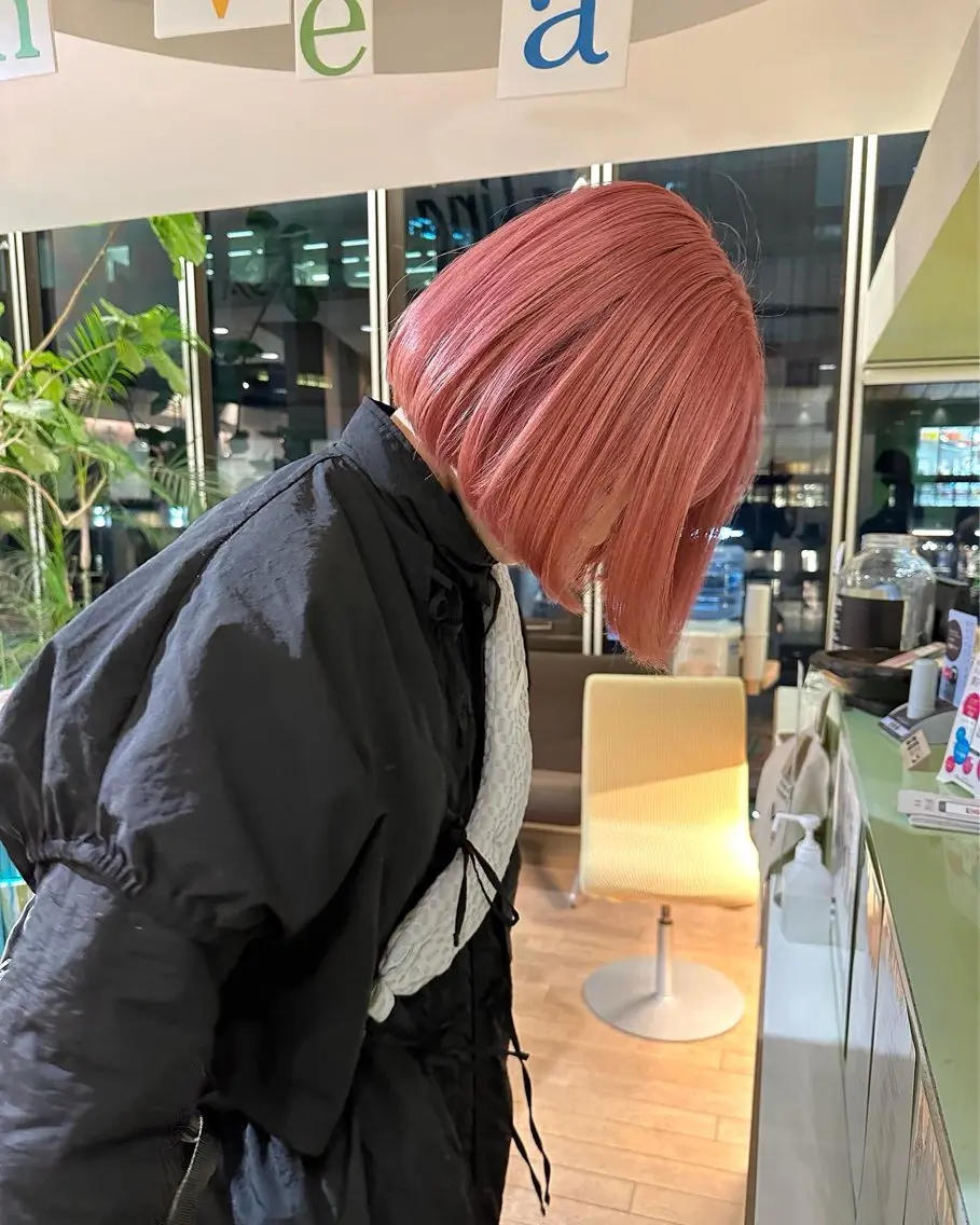 カラー ベージュカラー ピンクカラー ピンクベージュ ボブ 菱田 宏哉のヘアスタイル