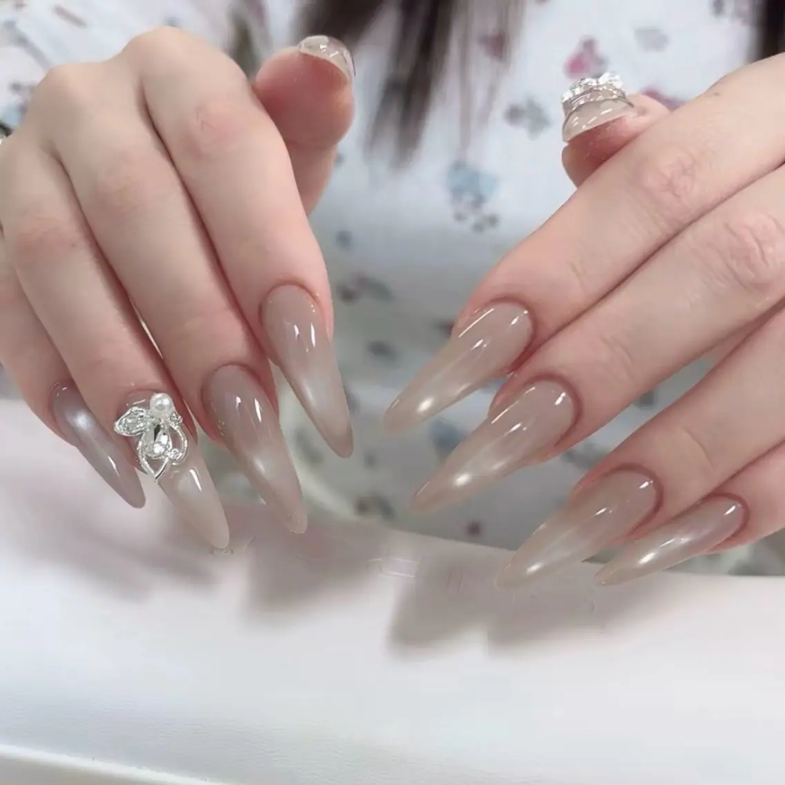 ネイル ハンドネイル Luna Gladeのネイルデザイン