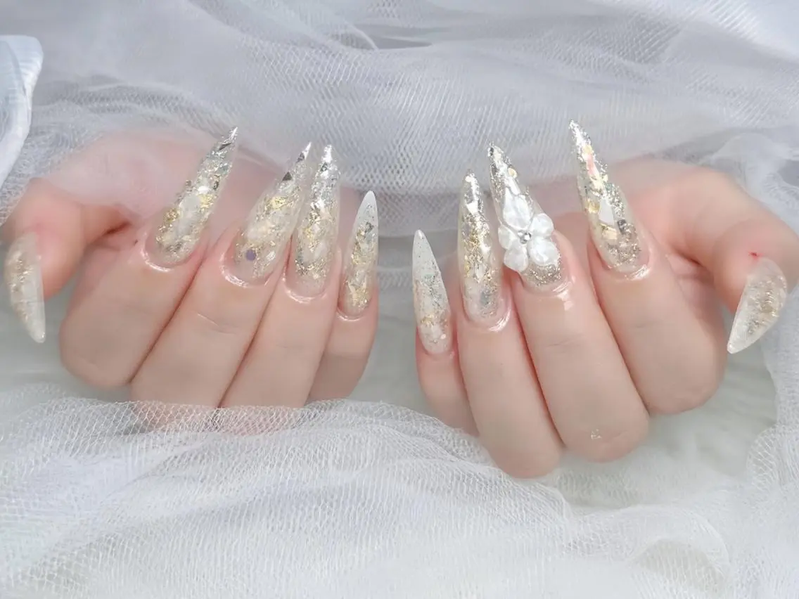 ネイル フットネイル ジェルネイル 韓国ネイル マグネットネイル 持ち込み ハンドネイル Huynnail Shinjukuのネイルデザイン