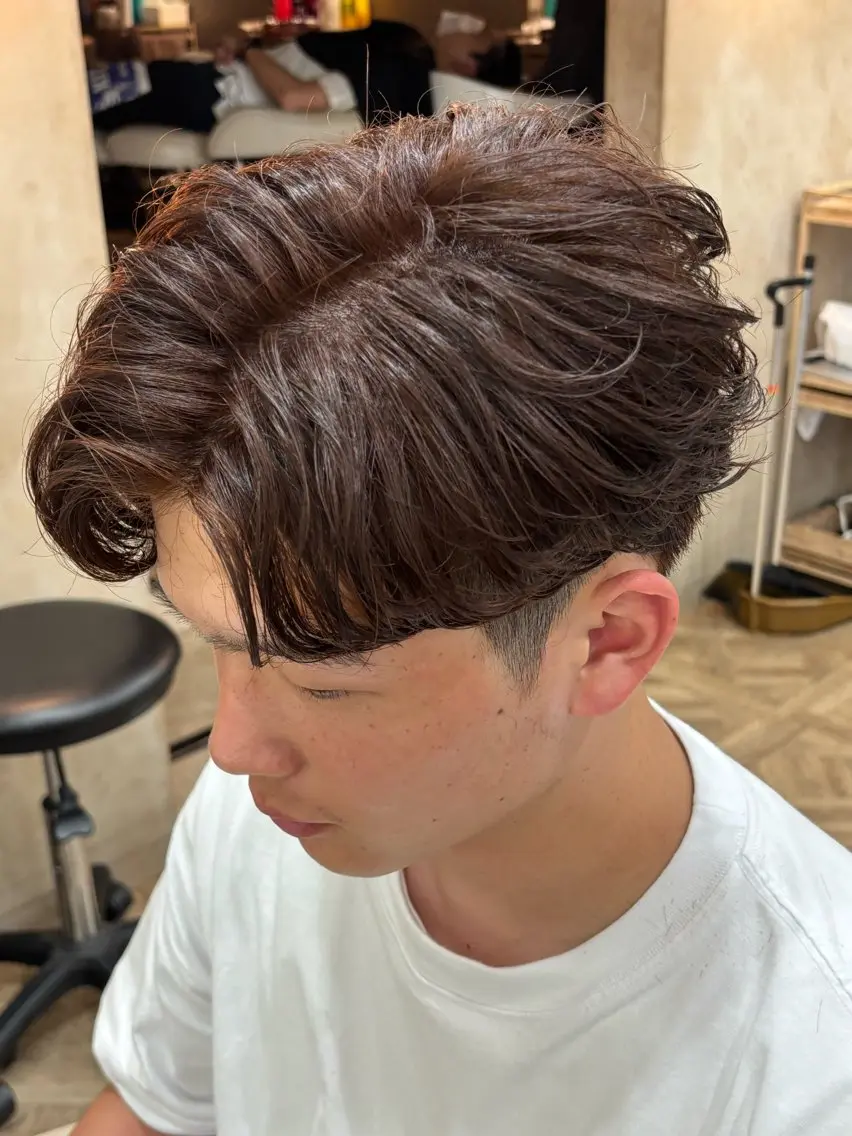 ショート パーマ メンズ フェザーパーマ メンズパーマ カット パーマ トリートメント パーマ職人DAIKI ツイスパ/波巻きのヘアスタイル