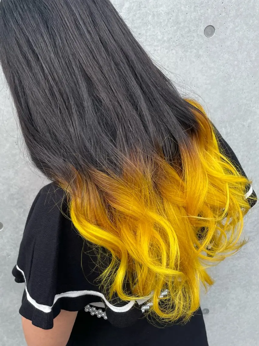 ロング カラー ヘアカラー インナーカラー 推し ブリーチ  髪質改善のヘアスタイル
