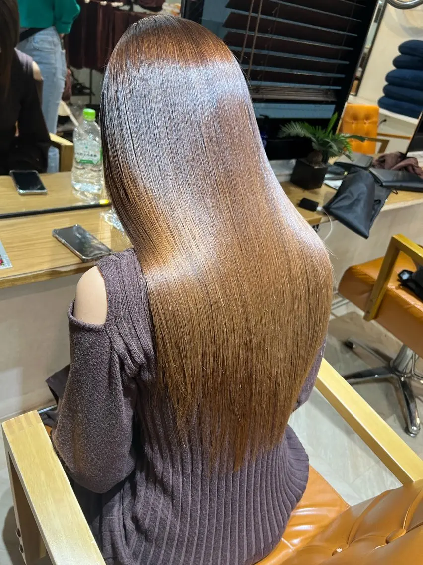 💗【人気 No.2メニュー】💗ALBAカット+うる艶カラー+最上級Aujuaトリートメントの写真