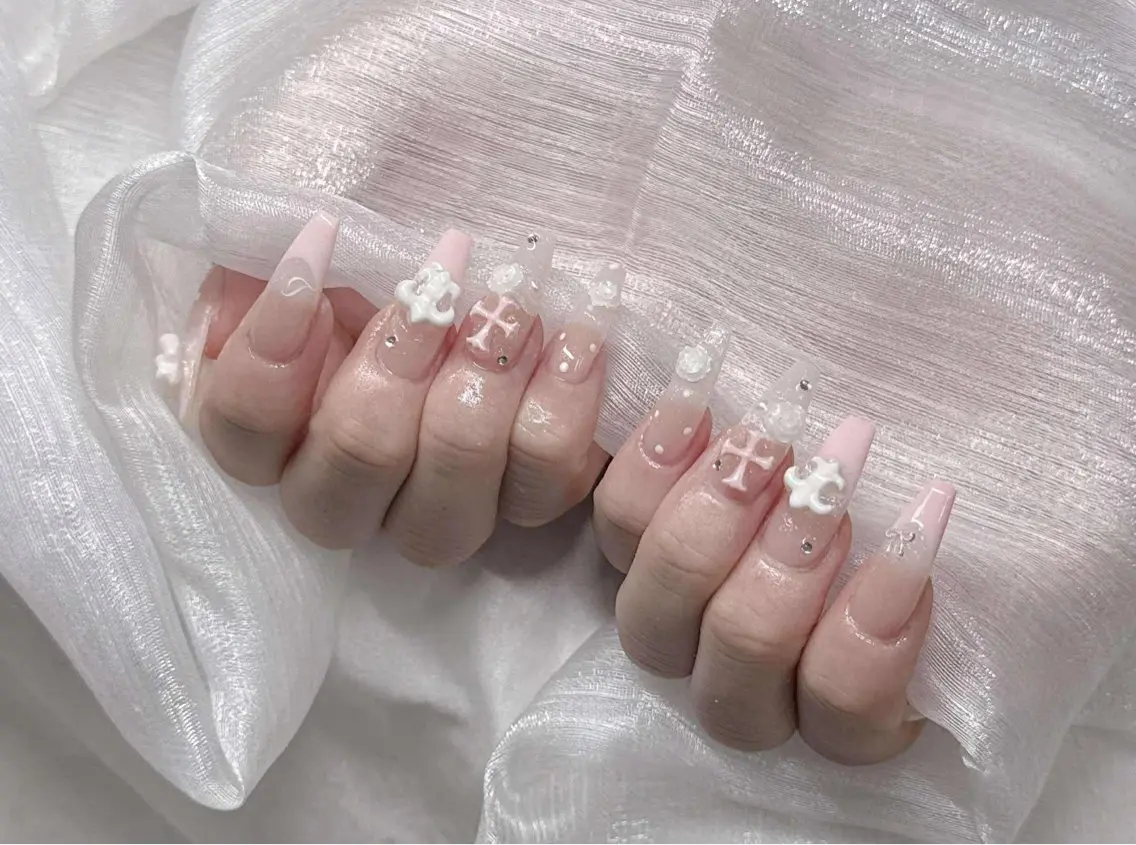 ネイル 長さ出し グラデーション 卒業式 キラキラネイル マグネットネイル ハンドネイル Lee Nailsのネイルデザイン