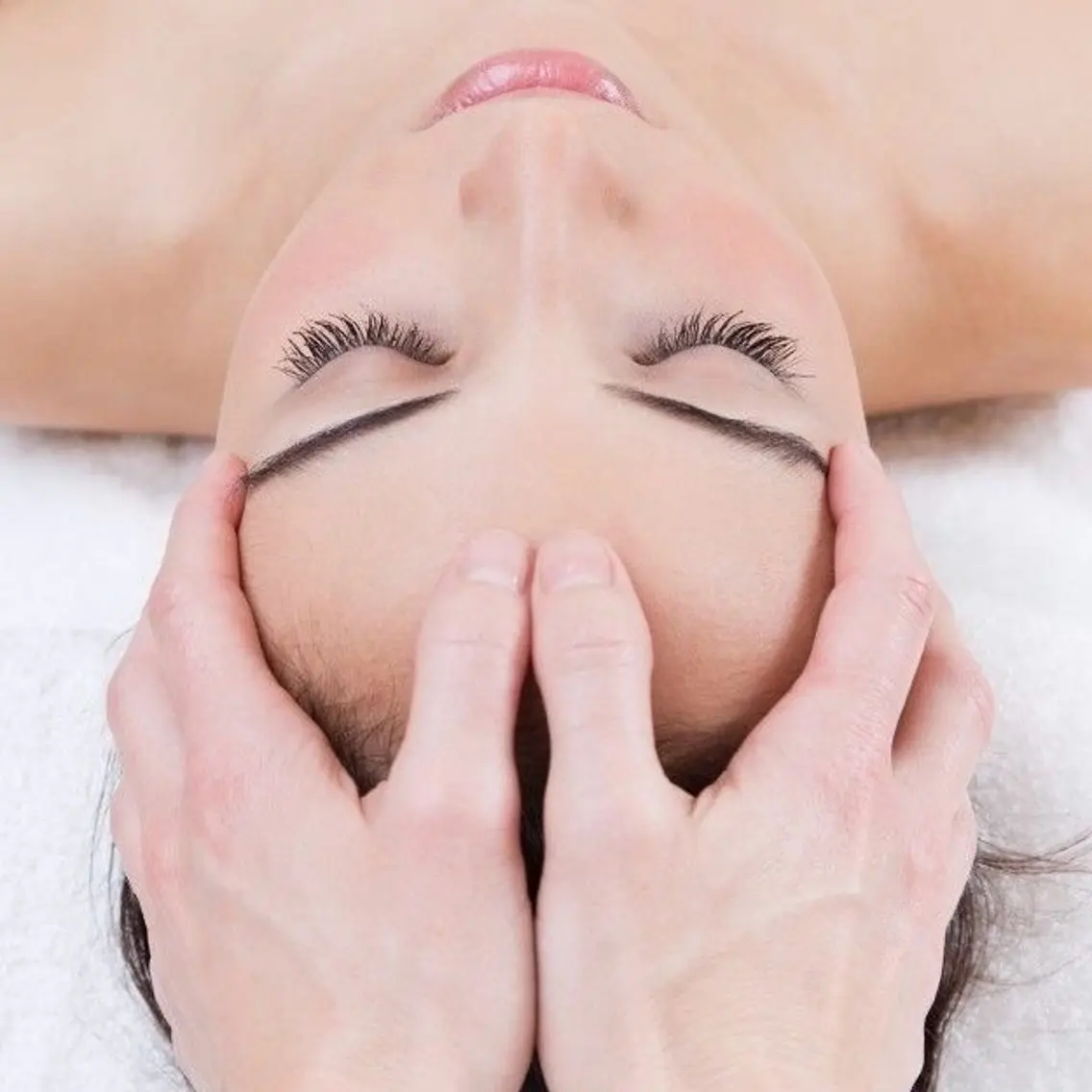 頭蓋骨矯正付きコース💆🏻♀️‼️本気で小顔になりたい方限定クーポン✨の写真