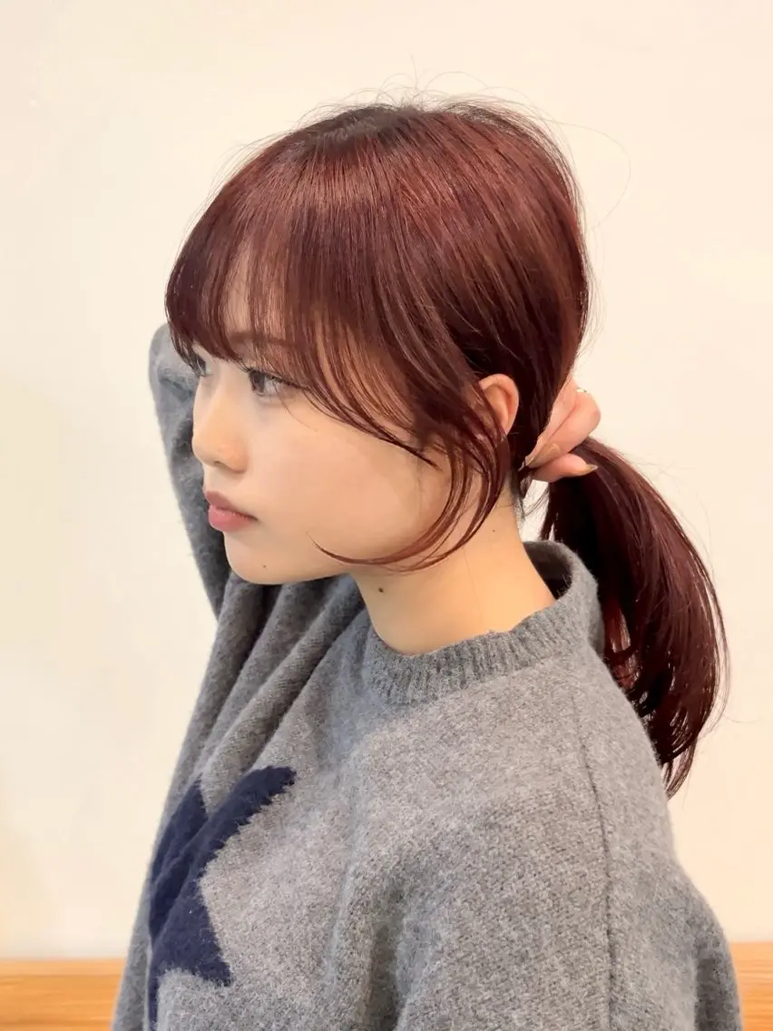 ロング カラー グレージュ くびれヘア 顔まわりレイヤー 韓国風ヘア レイヤーカット VIEW EHIME 齋藤  あつきのヘアスタイル