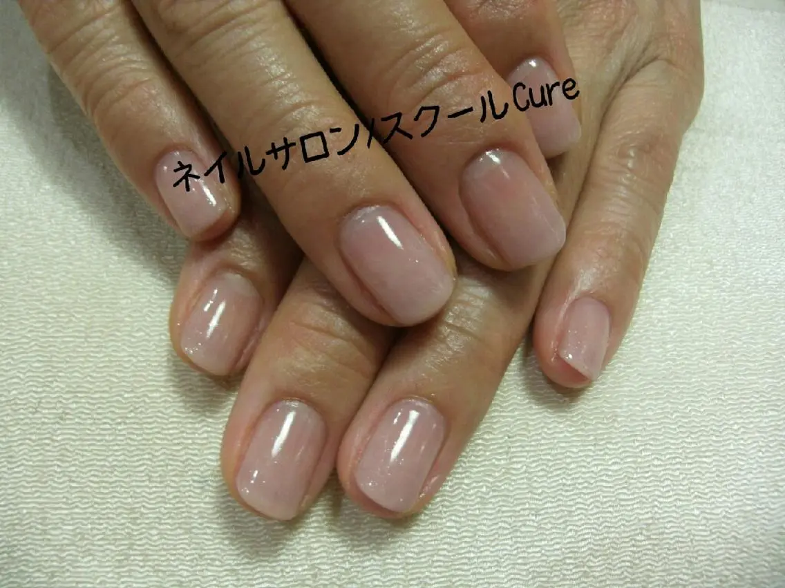 ショート ネイル グラデーション ネイルサロン Cureのネイルデザイン