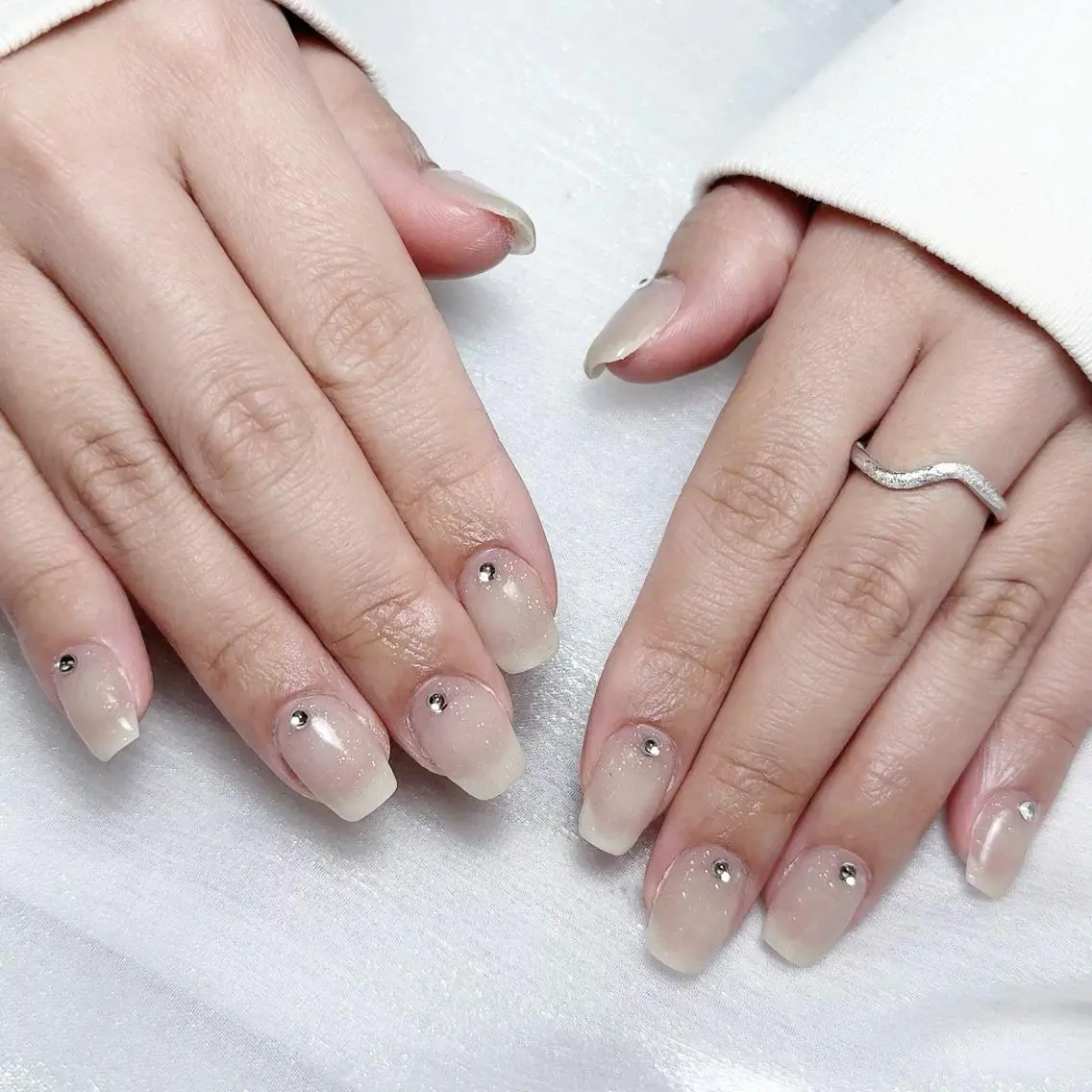 ネイル メンズ ストーンネイル ハンドネイル NAILサロン 木にいるのネイルデザイン